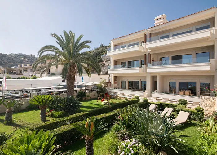 Beachfront Yellow Apt-Ligaria Beach