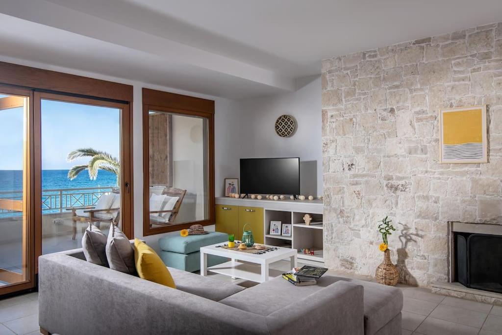 Дом отдыха Beachfront Yellow Apt-ligaria *