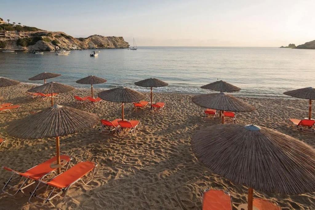 Diamanti Beachfront Yellow Apt-ligaria Casa vacanze *